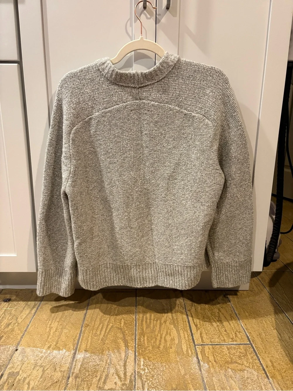 Abercrombie & Fitch Heather Gray Crewneck Sweater